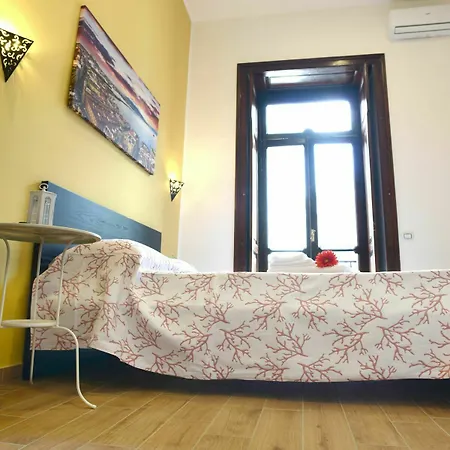 Vic Street Bed & Breakfast Neapel