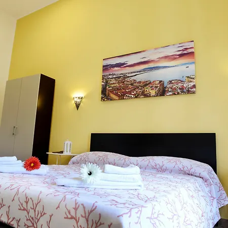 Bed & Breakfast Vic Street Neapel