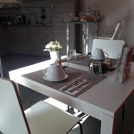 Vic Street Bed & Breakfast Napoli
